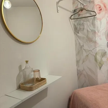 Shespace Apartrooms Kapselhotell Kraków