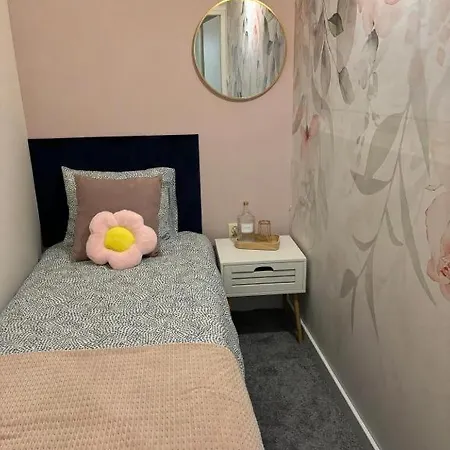 Shespace Apartrooms מלון קפסולה *
