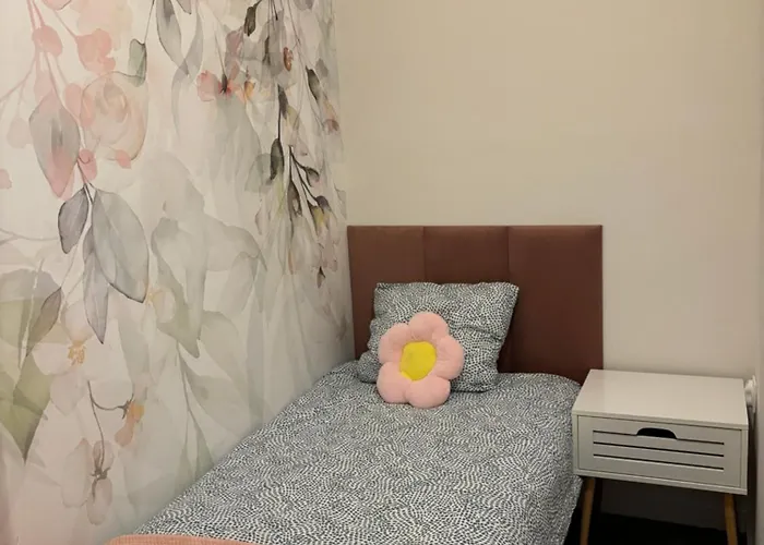 מלון קפסולה Shespace Apartrooms *