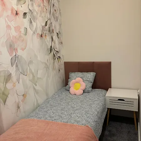 فندق-كبسولة Shespace Apartrooms *